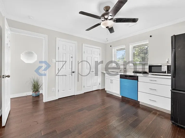 2720 Westridge Dr — Photo 5