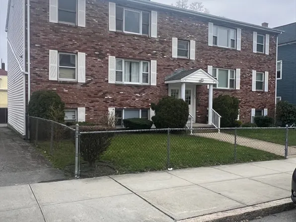 33 Linden St #F, Fall River, MA 02720