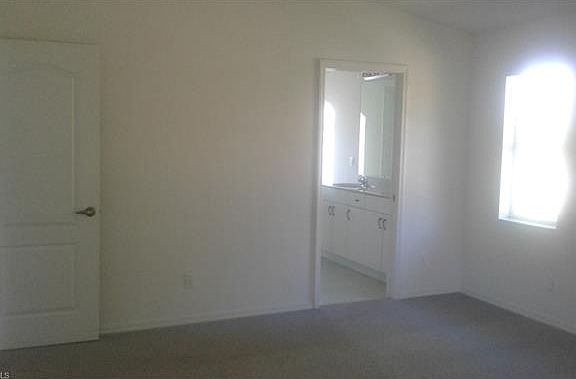 5th image of 2831 SW 32nd St