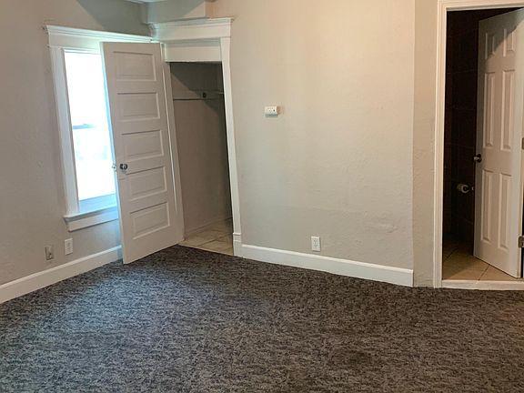2nd image of 3946 Wyandotte St #1