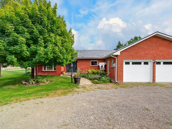 89 Smiths Bay Ave, Prince Edward County, ON K0K 2T0