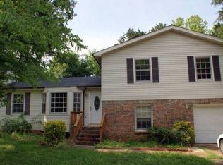 1015 Antietam Rd SE, Huntsville, AL 35803