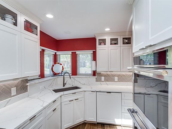 2nd image of 1107 Tahlequah Trl