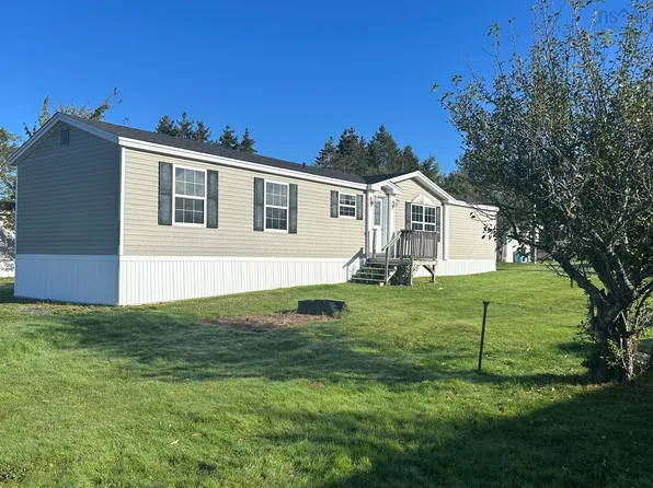 1075 Waddens Ct, Westville, NS B0K 2A0