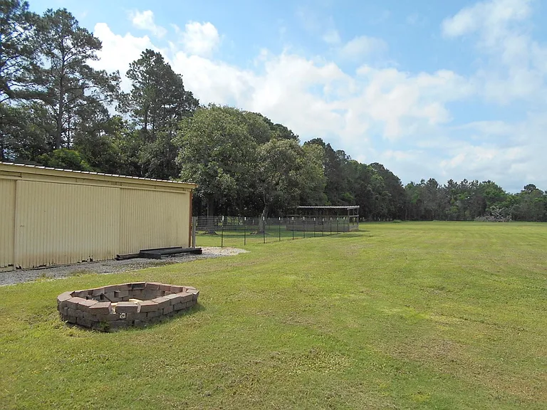 430 FM 2797 — Photo 19