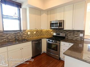 960 N Racine Ave #1, Chicago, IL 60642