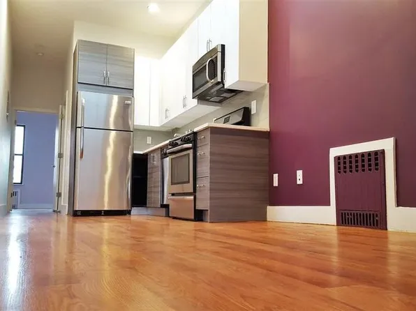 1250 De Kalb Avenue image 1 of 8