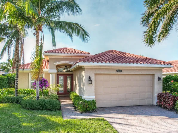 9237 Campanile Cir, Naples, FL 34114