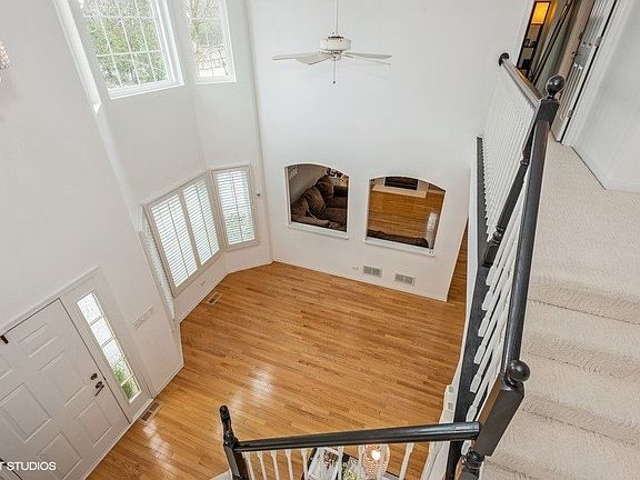 4th image of 1714 Dixon Dr