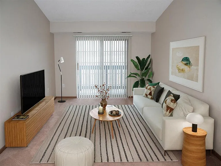 Creekside Apartments — Photo 19