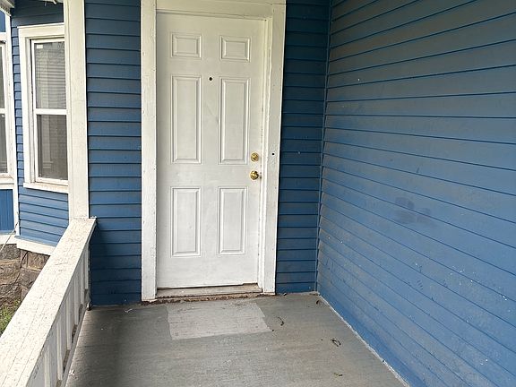 2nd image of 633 W North St #1