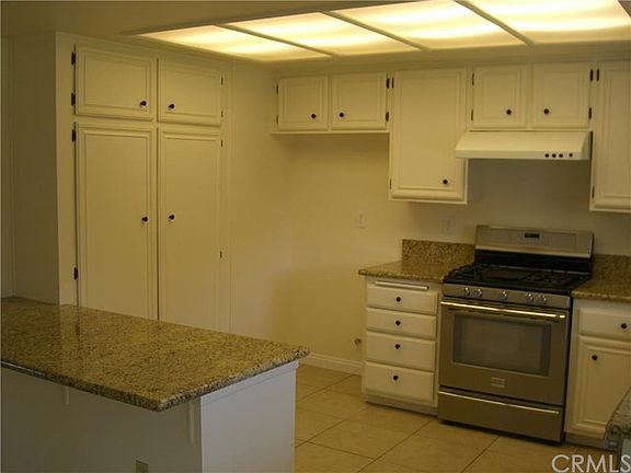4th image of 2847 S Lassen Ave