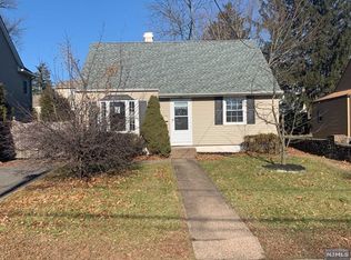 25 Charles Ter, Waldwick, NJ 07463