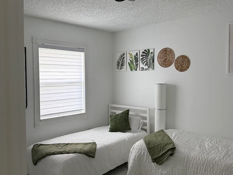 9052 Fountain Rd — Photo 5