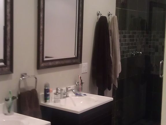 3rd image of 7725 N Marshfield Ave #1