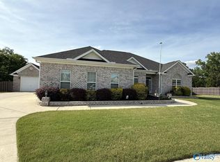 219 Woodgrove Dr NW, Madison, AL 35757