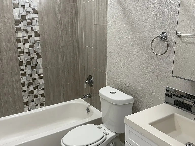 1436 Holly Heights Dr #1 — Photo 5