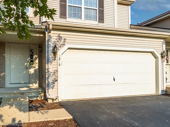 2nd image of 3239 Wineberry Dr