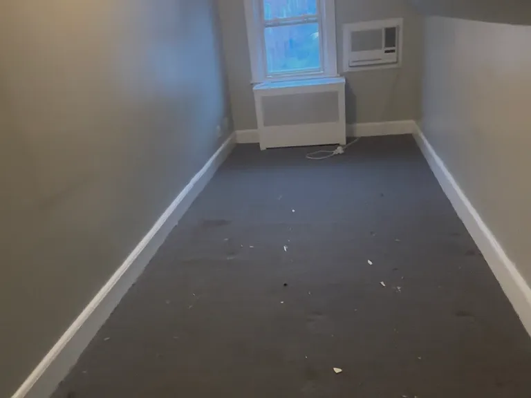 4323 Katonah Ave — Photo 14