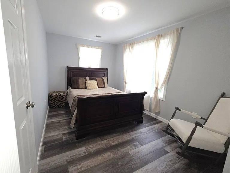 276 Sumner St #2 — Photo 16