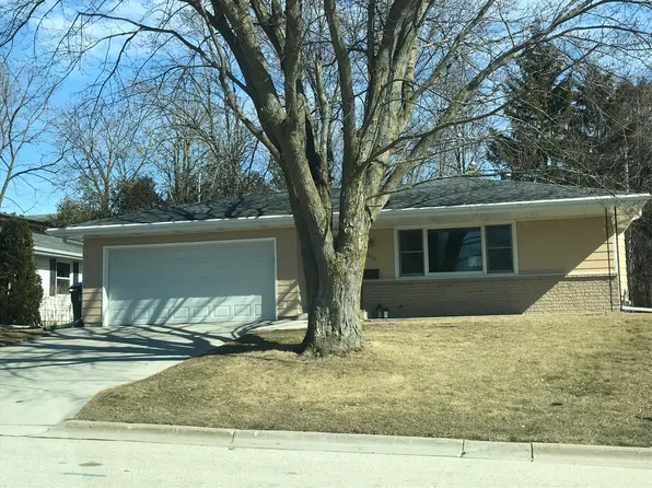 620 Mark Ave, Sheboygan Falls, WI 53085