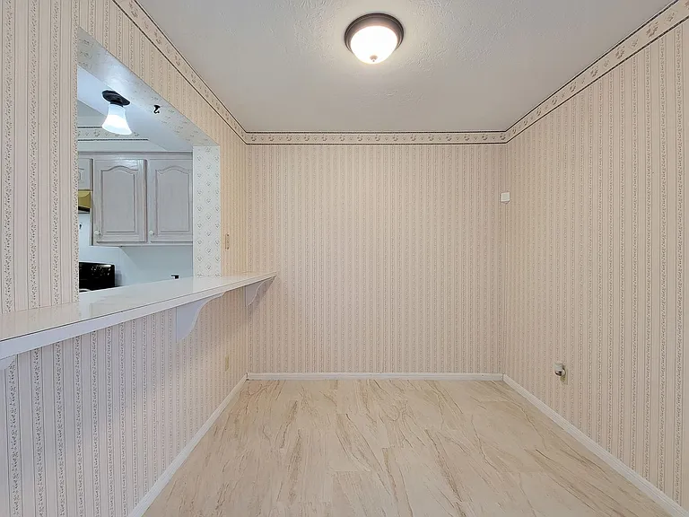 1815 Country Village Blvd — Photo 8