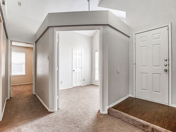 4th image of 1721 Cool Springs Dr