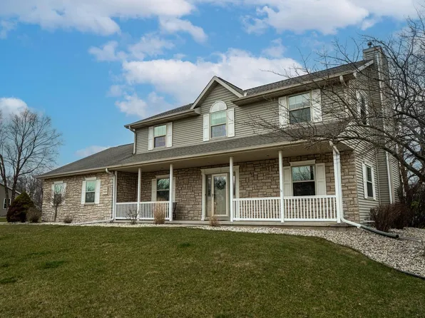 W330N4298 Glen Parc CIRCLE, Nashotah, WI 53058