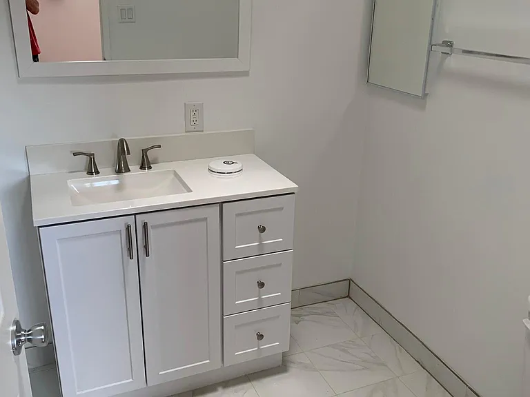 1045 S Sherbourne Dr #304 — Photo 10