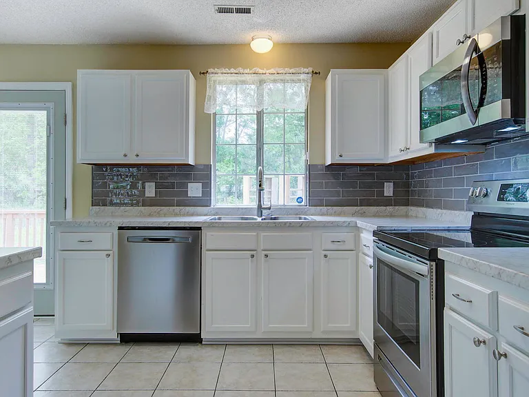 442 Indigo Rd — Photo 12