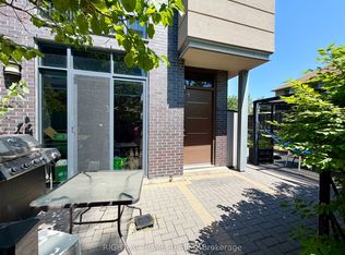 15 Valhalla Inn Rd #1, Richmond Hill, ON M9B 0B3