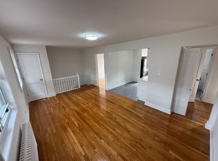 22501 69th Ave APT B, Oakland Gardens, NY 11364