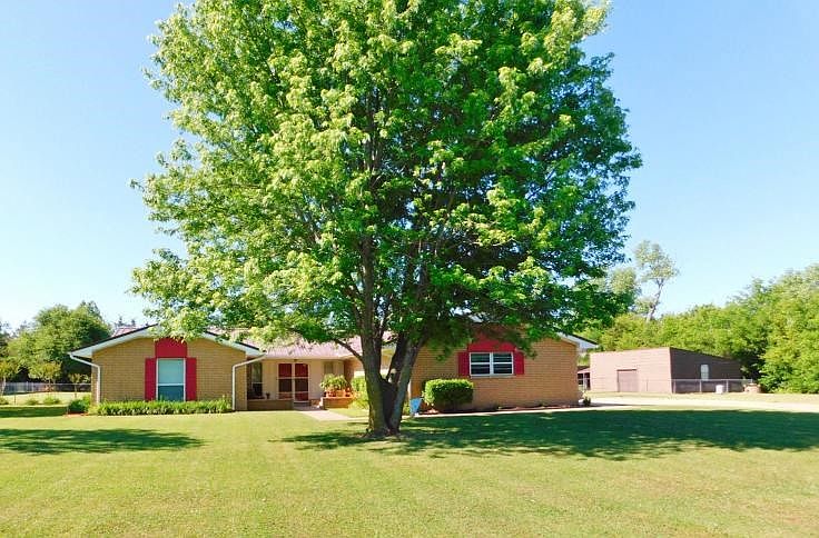 1st image of 218 Wichita Dr
