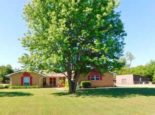 218 Wichita Dr, Lawton, OK 73507