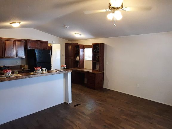 4th image of 8360 Eckhert Rd #B-04