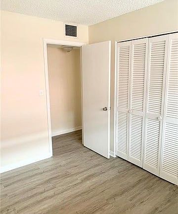 4th image of 680 Tennis Club Dr APT 102