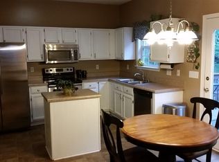 10 Colombard Ct, Mauldin, SC 29662