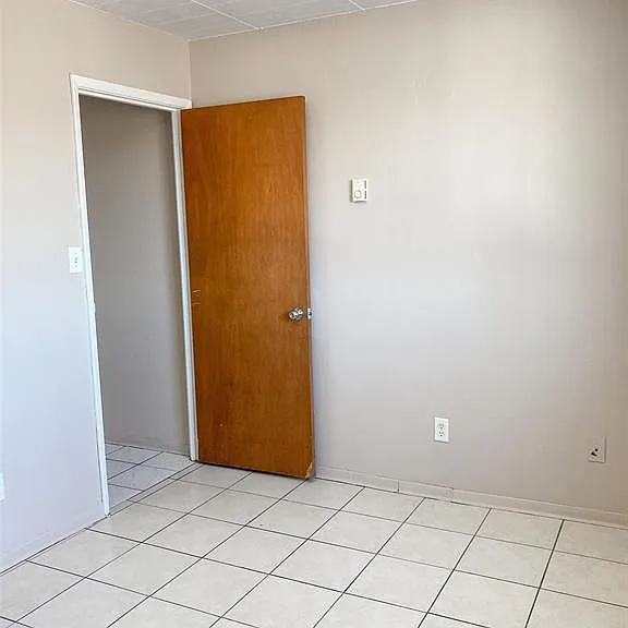 892 Campbell Ave #12 — Photo 8