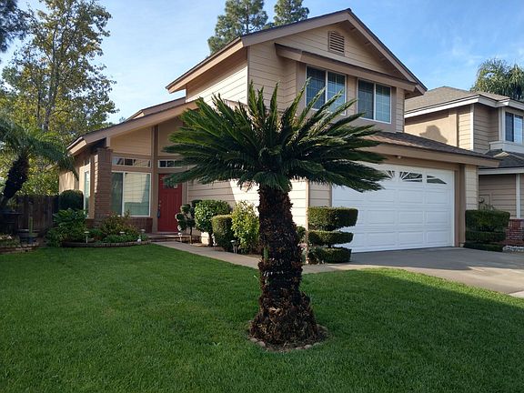 3rd image of 3730 Santiago Creek Way
