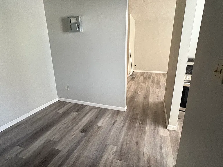 3429 Lee Rd #19 — Photo 8