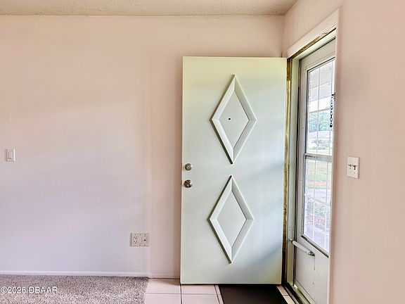 4th image of 7420 Riverside Pl