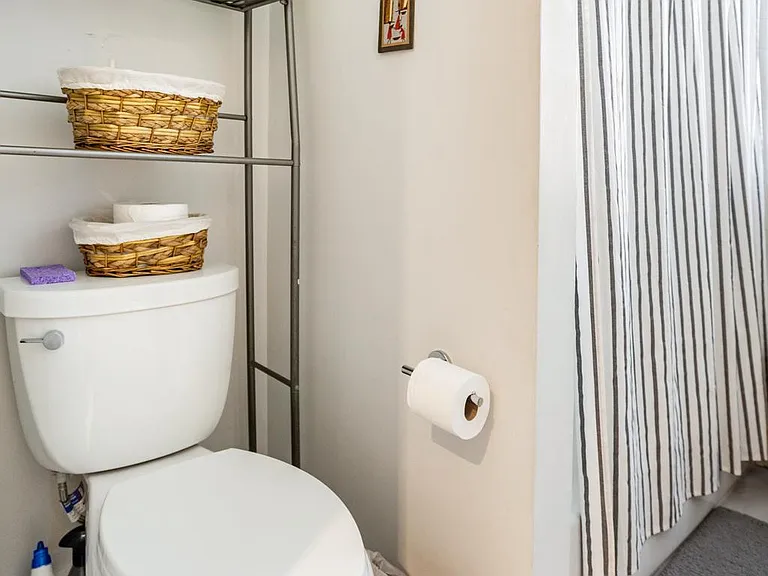 1659 Holbrook St NE #1 — Photo 11