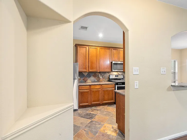 10003 Lynette Falls Dr — Photo 13