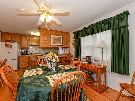 2nd image of 303 McCosh Dr