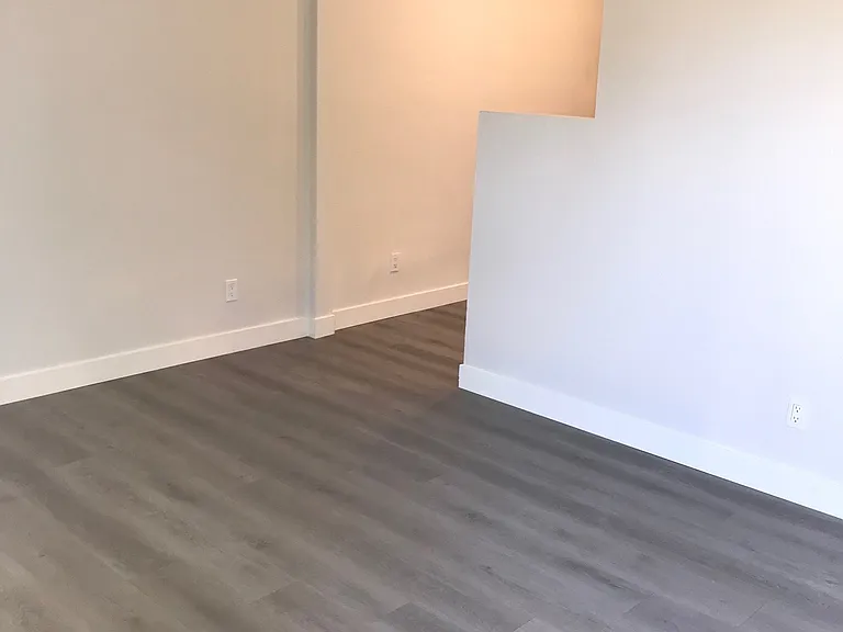 East Vista — Photo 9