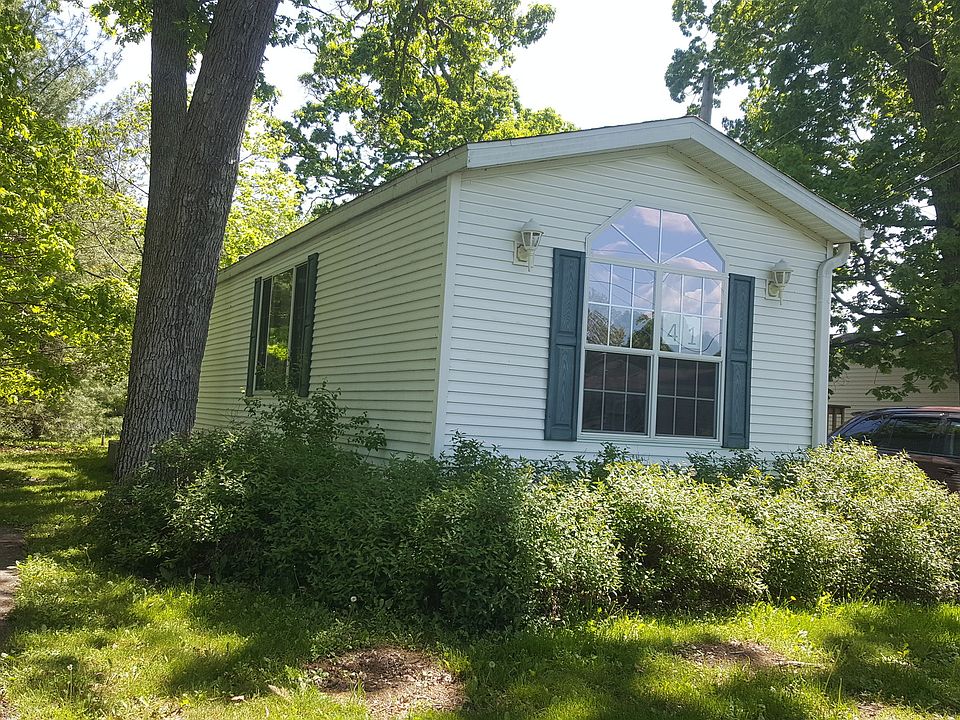 2nd image of 1009 Bay Rd Lot 41