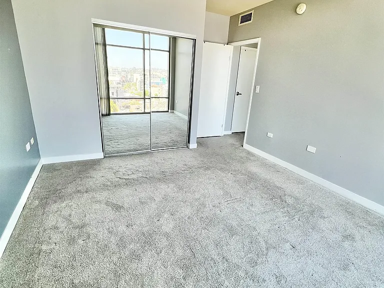 425 W Beech St #1157 — Photo 27