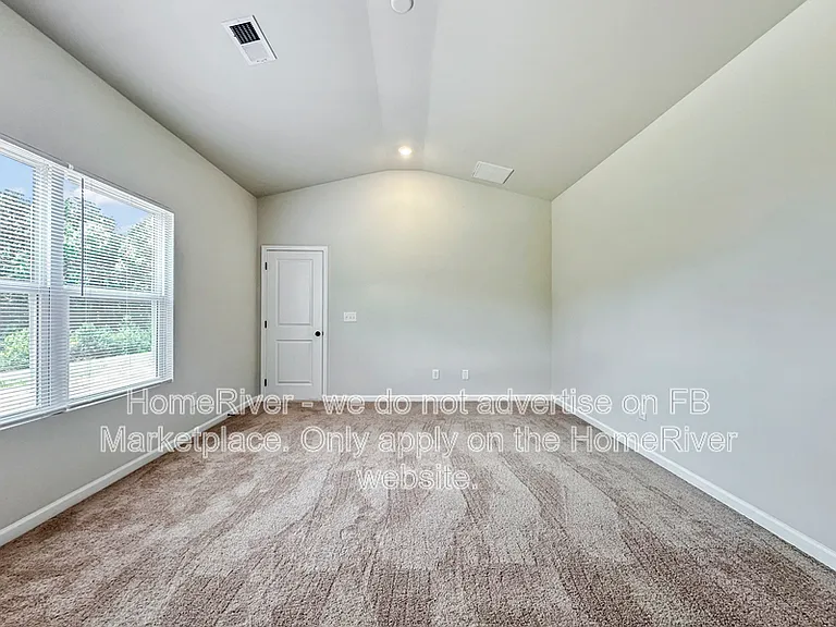 437 Chedworth Dr — Photo 10