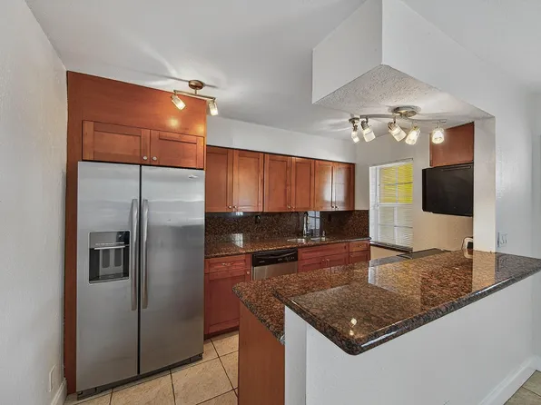 51 NE 24th Street #4, Wilton Manors, FL 33305