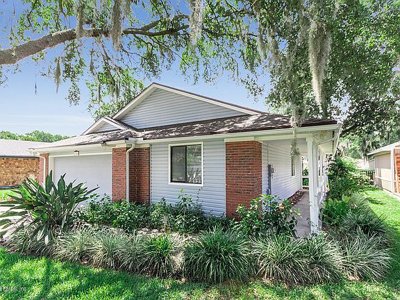 3rd image of 4366 Lake Woodbourne Dr
